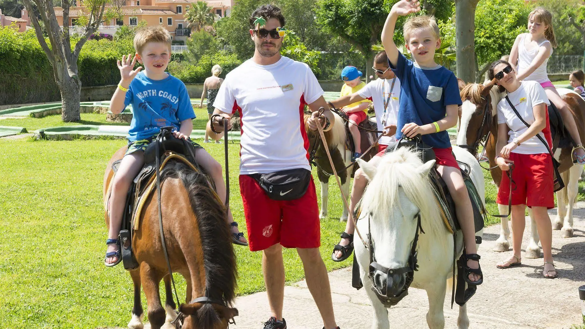 Hsm Canarios Park Calas de Mallorca 3*,